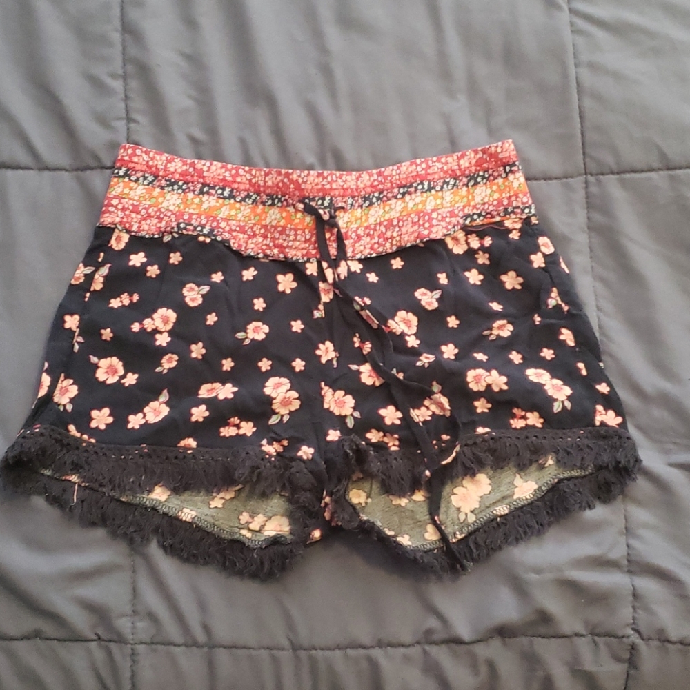 No Boundaries Floral print shorts